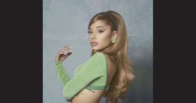 Ariana Grande.