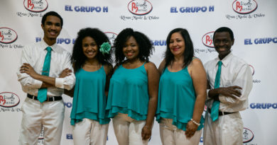 Hellen Rivas with her parents and siblings.