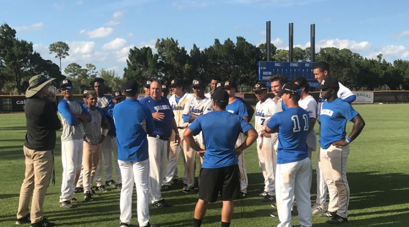 Men's Baseball Team.