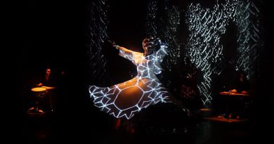 Niyaz performance.